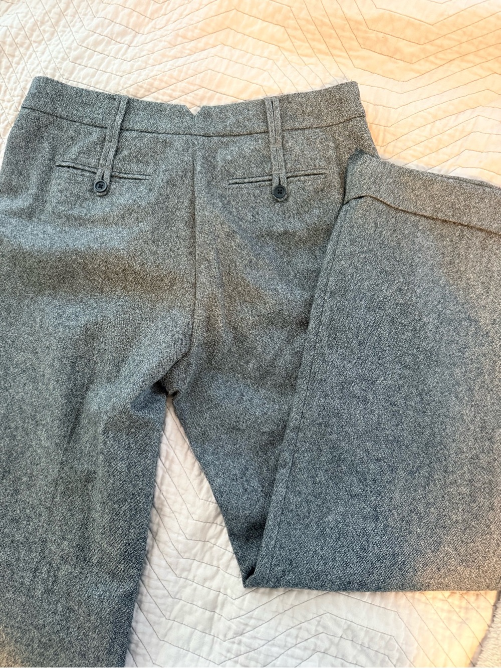 GAP - Picture 2 of 3